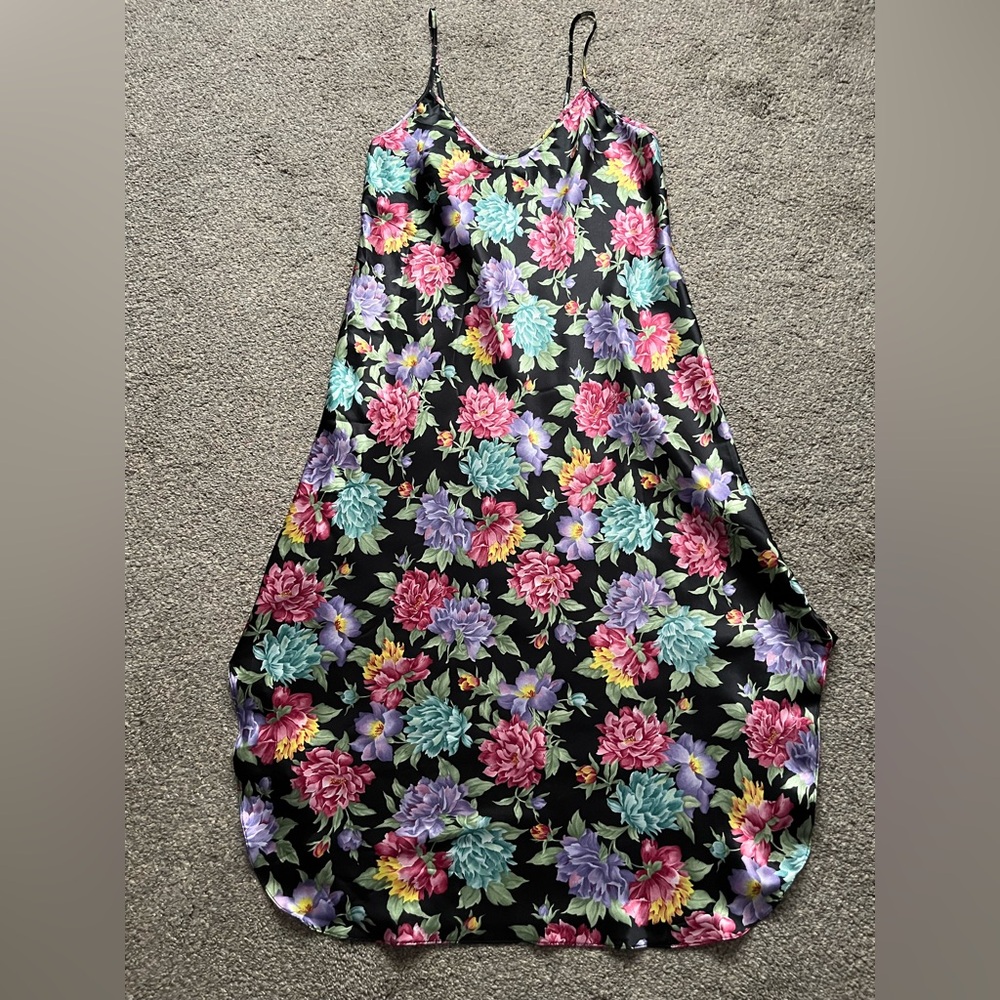 Vintage Intimate Moods Floral Slip (M)